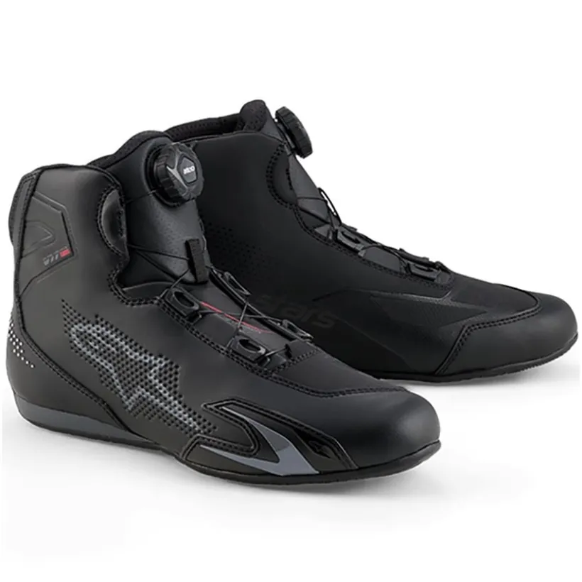 Celer Shoes